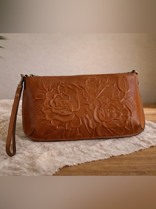 Patricia Nash Handbags - Patricia Nash Laurina Tooled Leather Wristlet Crossbody Clutch Tan Floral NWOT